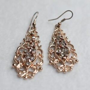 New Years Party Gold Tone Filigree Rhinestone Dangle Glam Like New Earrings